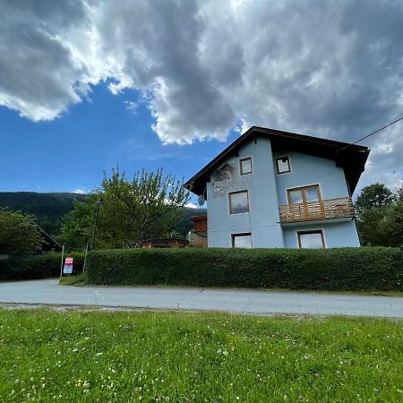 Haus Schwarzenbach Apartment Weissbriach Bagian luar foto