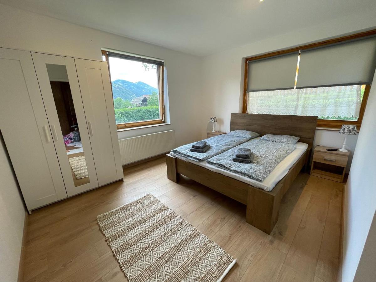 Haus Schwarzenbach Apartment Weissbriach Bagian luar foto